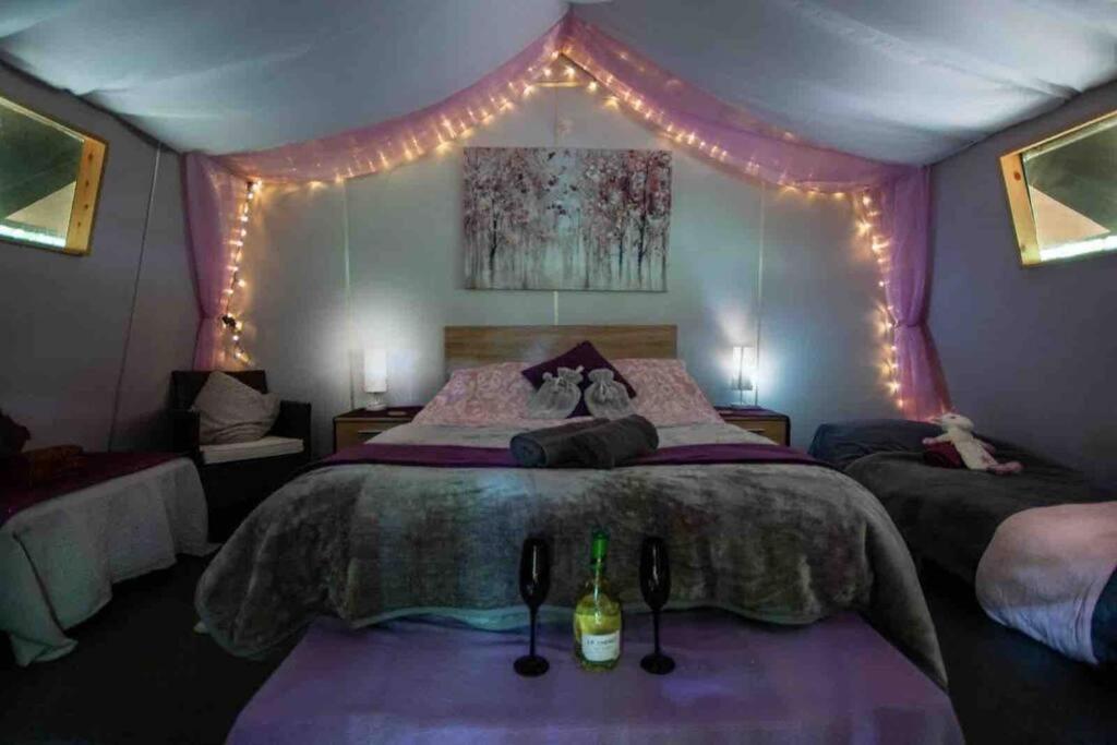 Cosy Woodland Romantic Retreat With Log Fires And Nature Sturry Dış mekan fotoğraf